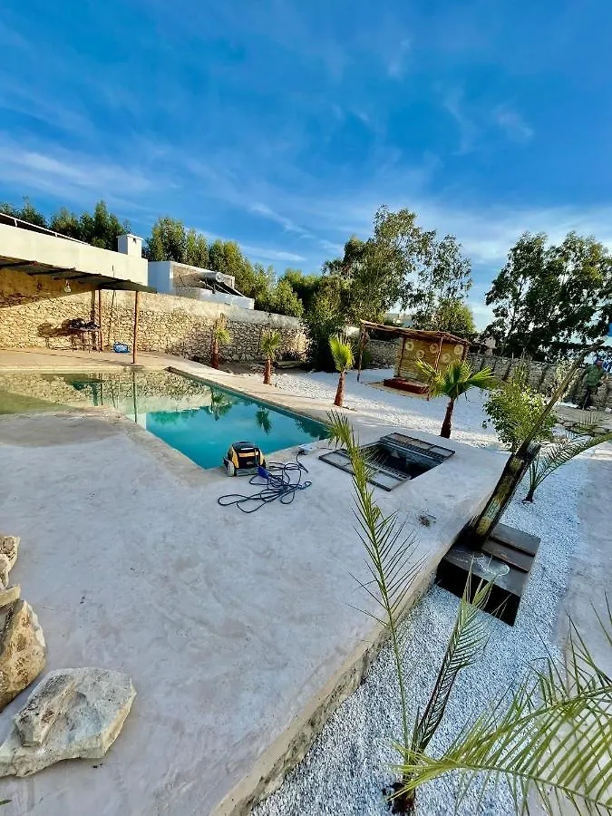 הוילה אסאוירה Wood Paradise